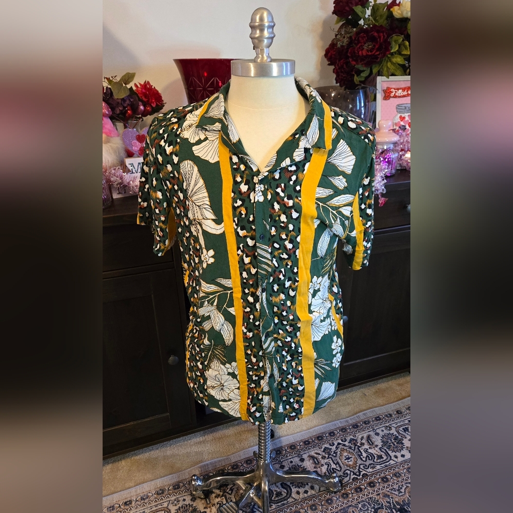 Denim & Flower Green and Yellow Casual Button Down Shirt